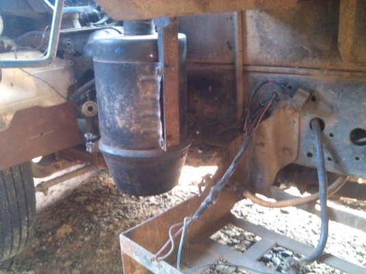 รถหกล้อดั้มโตโยต้าไดน่า ไม่มีเครื่องมีแต่เกียร์ทะเบียน ม.79