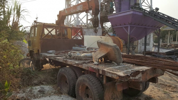 ขาย 10 ล้อ เพลาเดียว ติดเครน UNIC 3 ตัน ไม่มีทะเบียน เครื่อง 6BF1 185 แรงม้า คัสซีหัวยาว พวงมาลัยพาวเวอร์ วางหัว F18 รถใช้งานได้ปกติ ราคาต่อรองได้ครับ