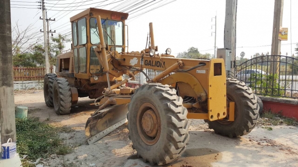 ขาย รถเกรด GALION 850 เอกสารเล่มทะเบียนครบ เครื่องดี ปั้มดี ใช้งานได้ทุกระบบ ยางเต็ม ราคาต่อรองได้ครับ