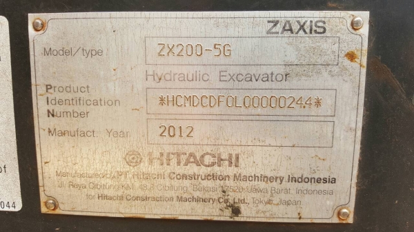 ขาย แบคโฮ HITACHI ZX200-5G รถปี 55 เอกสารใบอินวอยซ์ ใช้งานน้อยแค่ 2,600 ชม. สภาพสวยเต็มทุกอย่าง แถมหัวแย็กให้ด้วยครับ ราคาต่อรองได้