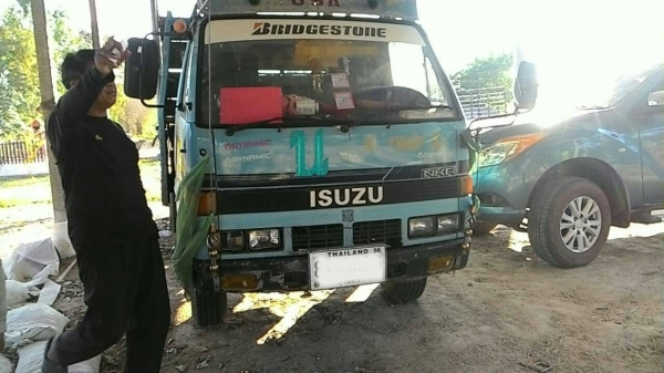 / 6ล้อบรรทุก ISUZU NKR-110 ห้างแท้ ปี32 เครื่อง/เกียร์ เดิม เกียร์สั้นสาย ช่วงล่างเดิม คัสซีพอใช้ต้องเก็บ กระบะพื้นไม้คอกเหล็ก4.30ม.ยาง8.25/16 บอดี้เดิม ตามสภาพ เล่ม ครบ **ขาย ISUZU NKR-110 ห้างแท้ 6ล้อบรรทุก สภาพดี ราคาเบาๆ ISUZU NKR / 6ล้อบรรทุก ISUZU NKR-110 ห้างแท้ ปี32 เครื่อง/เกียร์ เดิม เกียร์สั้นสาย ช่วงล่างเดิม คัสซีพอใช้ต้องเก็บ กระบะพื้นไม้คอกเหล็ก4.30ม.ยาง8.25/16 บอดี้เดิม ตามสภาพ เล่ม ครบ **ขาย ISUZU NKR-110 ห้างแท้ 6ล้อบรรทุก สภาพดี ราคาเบาๆ ISUZU NKR