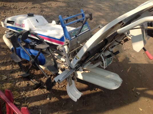 ขายรถดำนา