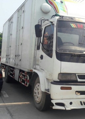 หกล้อ อีซูชุ Daga195ปี40ตู้10บาน ช่วงยาว7.20ม สภาพดีสวยพร้อมใช้งาน ทะเบียนพร้อมโอน