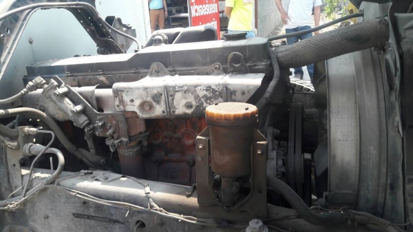 หกล้อ อีซูชุ Daga195ปี40ตู้10บาน ช่วงยาว7.20ม สภาพดีสวยพร้อมใช้งาน ทะเบียนพร้อมโอน