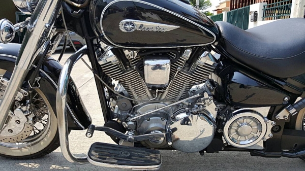 ขาย Yamaha RoadStar1600 ปี 2000 สภาพหล่อสวยๆเลยครับ