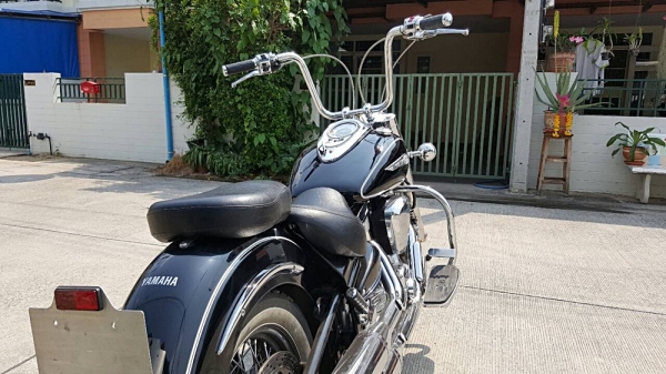 ขาย Yamaha RoadStar1600 ปี 2000 สภาพหล่อสวยๆเลยครับ