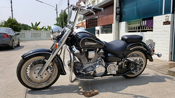 ขาย Yamaha RoadStar1600 ปี 2000 สภาพหล่อสวยๆเลยครับ