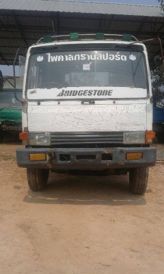 ขาย10ล้อFUSO170แรง 1เพลาลาก200หางหน้า8 แชชซีสวย เอกสารเล่มทะเบียนพร้อมโอน พร้อมมวิ่งงาน