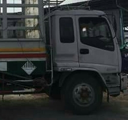 หกล้อใหญ่ อีซูซุ FTR195ปี40 ช่วงยาว 7.20ม สภาพดีเดิมๆสวยพร้อมใช้ ทะเบียนพร้อมโอน ราคา 695,000บ ต่อรองได้