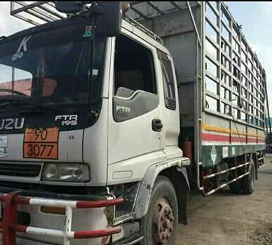 หกล้อใหญ่ อีซูซุ FTR195ปี40 ช่วงยาว 7.20ม สภาพดีเดิมๆสวยพร้อมใช้ ทะเบียนพร้อมโอน ราคา 695,000บ ต่อรองได้