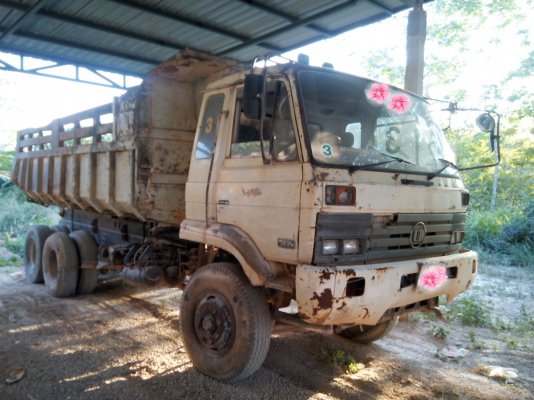 ขายรถบรรทุก 10 ล้อดัมพ์ NISSAN CWM430M 230 แรงม้า กระบะดัมพ์ท้องเรือ ราคา 600000