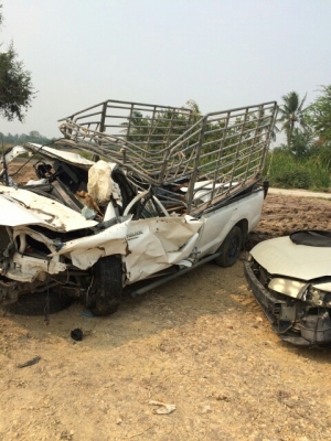 ซากวีโก้ เครื่อง2500 ถอดเเยกขายอะไหลทุกอย่างทั้งคันมีหลายรุ่นเก๋งเเละกระบะ