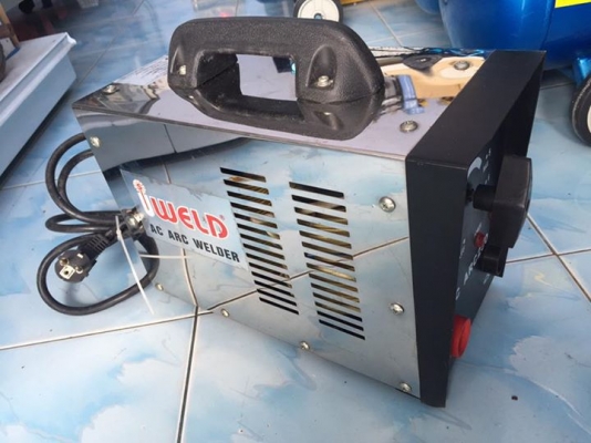 ตู้เชื่อม 250แอมป์ iweld arc250 มือสองสภาพดีๆคับ ตู้เชื่อม 250แอมป์ iweld arc250 มือสองสภาพดีๆคับ