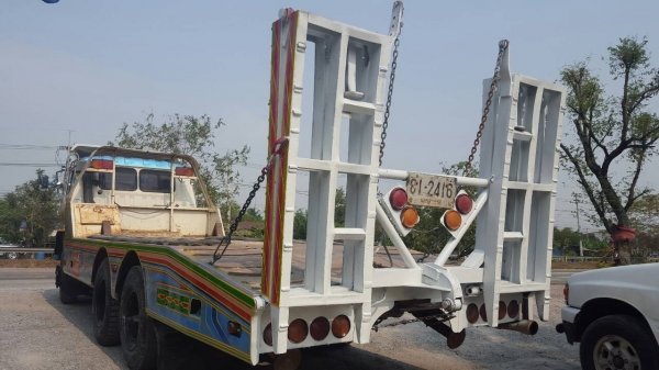 "...ขายรถดี ราคาประหยัด..." รถเทรลเลอร์ 10 ล้อ HINO KT725 2 เพลา เครื่อง EP100 = 280 แรงม้า บรรทุกรถเกี่ยวข้าว "...ขายรถดี ราคาประหยัด..." รถเทรลเลอร์ 10 ล้อ HINO KT725 2 เพลา เครื่อง EP100 = 280 แรงม้า บรรทุกรถเกี่ยวข้าว