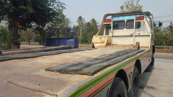 "...ขายรถดี ราคาประหยัด..." รถเทรลเลอร์ 10 ล้อ HINO KT725 2 เพลา เครื่อง EP100 = 280 แรงม้า บรรทุกรถเกี่ยวข้าว "...ขายรถดี ราคาประหยัด..." รถเทรลเลอร์ 10 ล้อ HINO KT725 2 เพลา เครื่อง EP100 = 280 แรงม้า บรรทุกรถเกี่ยวข้าว