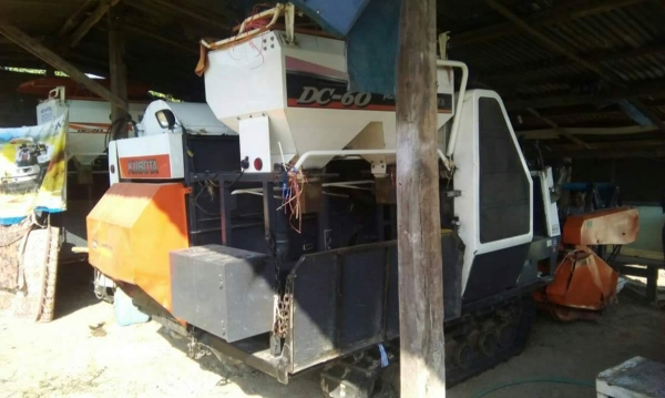 ขายรถเกี่ยวข้าว KUBOTA DC60 สภาพดี รถสวย ใช้งานน้อย เอกสารพร้อมโอน สนใจโทร 090-8588220คุณนะ 093-3258446คุณบิว หรือเข้าดูสินค้าอื่นๆได้ที่ www.truck.in.th/498 หรือเพจFacebook ณรงค์ ซื้อขายรถมือสอง (เว็บไซต์ส่วนตัว) หรือFacebook คุณนะ รถบรรทุก ขายรถเกี่ยวข้าว KUBOTA DC60 สภาพดี รถสวย ใช้งานน้อย เอกสารพร้อมโอน สนใจโทร 090-8588220คุณนะ 093-3258446คุณบิว หรือเข้าดูสินค้าอื่นๆได้ที่ www.truck.in.th/498 หรือเพจFacebook ณรงค์ ซื้อขายรถมือสอง (เว็บไซต์ส่วนตัว) หรือFacebook คุณนะ รถบรรทุก