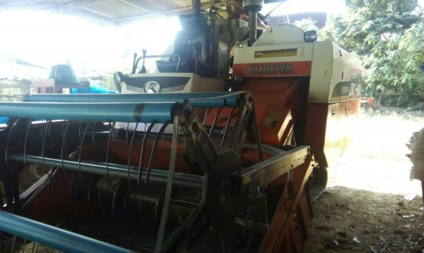 ขายรถเกี่ยวข้าว KUBOTA DC60 สภาพดี รถสวย ใช้งานน้อย เอกสารพร้อมโอน สนใจโทร 090-8588220คุณนะ 093-3258446คุณบิว หรือเข้าดูสินค้าอื่นๆได้ที่ www.truck.in.th/498 หรือเพจFacebook ณรงค์ ซื้อขายรถมือสอง (เว็บไซต์ส่วนตัว) หรือFacebook คุณนะ รถบรรทุก ขายรถเกี่ยวข้าว KUBOTA DC60 สภาพดี รถสวย ใช้งานน้อย เอกสารพร้อมโอน สนใจโทร 090-8588220คุณนะ 093-3258446คุณบิว หรือเข้าดูสินค้าอื่นๆได้ที่ www.truck.in.th/498 หรือเพจFacebook ณรงค์ ซื้อขายรถมือสอง (เว็บไซต์ส่วนตัว) หรือFacebook คุณนะ รถบรรทุก