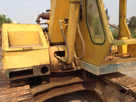 ขายรถแบคโฮล KOMATSU PC80  ราคา 175,000 บาท  สนใจโทรสอบถามรายละเอียดได้ครับ คุณ ชัยยา สตึก โทร 081-9972972 089-8451778