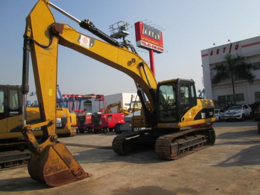 ขายรถขุด CATERPILLAR 320D