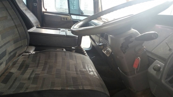 สิบล้อ ฮีโน่ FM3H195โบว์ ปี37ช่วงยาว7.20ม สภาพดีเดิมสวยพร้อมใช้ ทะเบียนพร้อมโอน