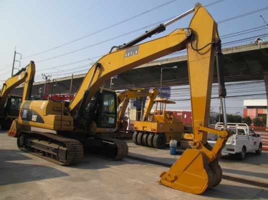 ขายรถขุด CATERPILLAR 320D