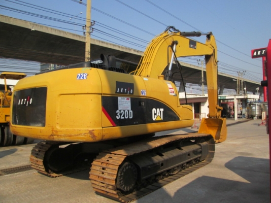 ขายรถขุด CATERPILLAR 320D