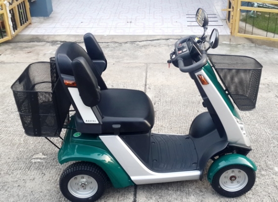 ราคาพิเศษรับปีใหม่รถไฟฟ้าคนแก่ 4 ล้อ Honda รุ่นใหม่ตัวโชว์จากญี่ปุ่น