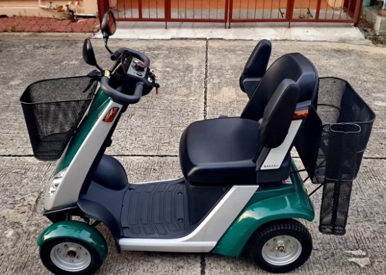 ราคาพิเศษรับปีใหม่รถไฟฟ้าคนแก่ 4 ล้อ Honda รุ่นใหม่ตัวโชว์จากญี่ปุ่น