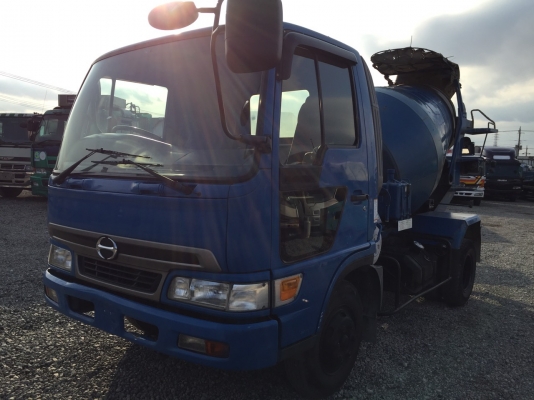 รถโม่ปูนมือสองจากญี่ปุ่น HINO เครื่อง JO7C รถโม่ปูนมือสองจากญี่ปุ่น HINO เครื่อง JO7C