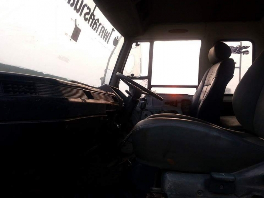 ขายรถ10ล้อ เทรลเลอร์ FN527M-A เครื่อง6D15 เพลาเดียว หางเหล็กไอบรีม ขึ้นPC200ได้สบาย เอกสารพร้อมโอน สนใจโทร 090-8588220คุณนะ 093-3258446คุณบิว หรือเข้าดูสินค้าอื่นๆได้ที่ www.truck.in.th/498 หรือเพจFacebook ณรงค์ ซื้อขายรถมือสอง (เว็บไซต์ส่วนตัว) หรือFaceb