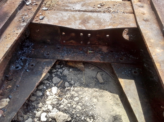 ขาย ครัซซีเปล่าMITSUBISHI FN527ไม่มีเล่ม สภาพสวยไม่ผุ