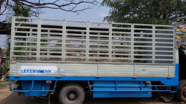 คอกเหล็ก