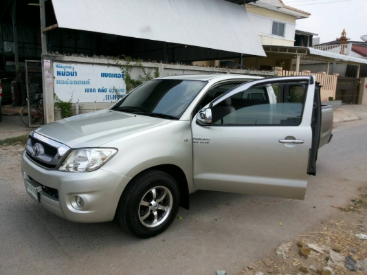 รถกระบะ TOYOTA VIGO ปี 11 เปิดแค๊ป เครื่อง 2700 เบนซินโรงงาน ติดแก๊สLPG ราคา 290,000 บ.รถอยู่ดอนเมือง รถกระบะ TOYOTA VIGO ปี 11 เปิดแค๊ป เครื่อง 2700 เบนซินโรงงาน ติดแก๊สLPG ราคา 290,000 บ.รถอยู่ดอนเมือง
