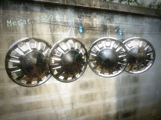 ขาย 3 อย่าง ฝาครอบล้อ ke30 เสื้อกรองโฟล์คเต่า ไฟถอย 1 คู่