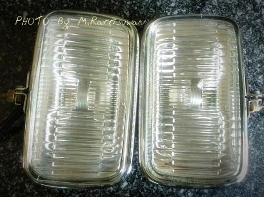 ขาย 3 อย่าง ฝาครอบล้อ ke30 เสื้อกรองโฟล์คเต่า ไฟถอย 1 คู่