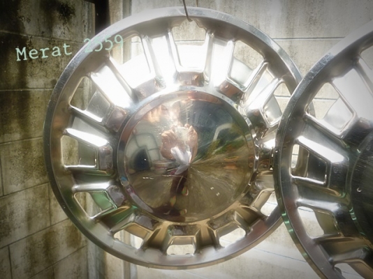 ขาย 3 อย่าง ฝาครอบล้อ ke30 เสื้อกรองโฟล์คเต่า ไฟถอย 1 คู่