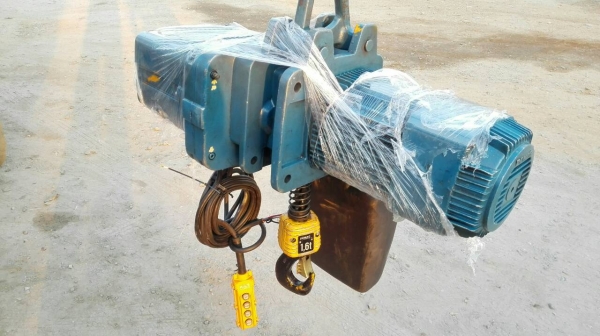 Sell>> รอกโซ่ไฟฟ้า ‪#&lrm;DEMAG‬ Made in Germany ขนาด 1.6 ตัน ไฟ 380V. สภาพ 95\% นางฟ้ามาโปรด รีโมท ตะขอ กล่องโซ่ ใหม่กริ้บ
