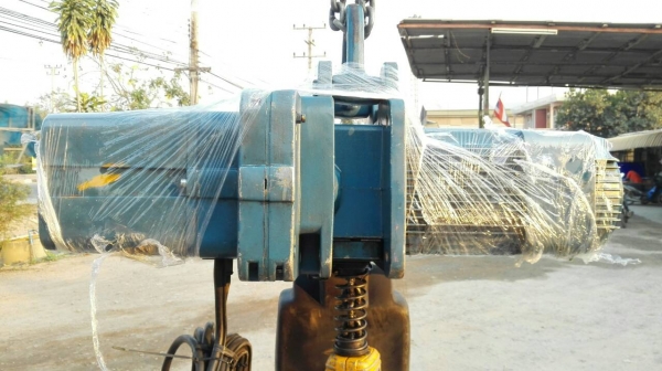 Sell>> รอกโซ่ไฟฟ้า ‪#&lrm;DEMAG‬ Made in Germany ขนาด 1.6 ตัน ไฟ 380V. สภาพ 95\% นางฟ้ามาโปรด รีโมท ตะขอ กล่องโซ่ ใหม่กริ้บ