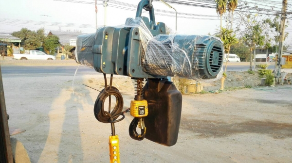 Sell>> รอกโซ่ไฟฟ้า ‪#&lrm;DEMAG‬ Made in Germany ขนาด 1.6 ตัน ไฟ 380V. สภาพ 95\% นางฟ้ามาโปรด รีโมท ตะขอ กล่องโซ่ ใหม่กริ้บ