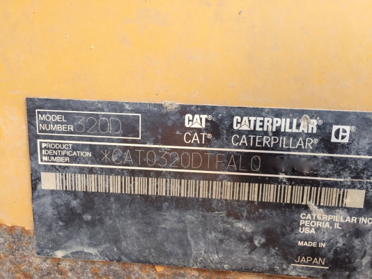 รถแบคโฮ  CAT  320D  ( รถทำงาน  6,xxx  กว่า ชม. )    สนใจติดต่อ  081 - 6079515