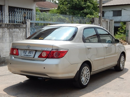 06 CITY ZX วีเทค เกียร์ออโต้ ออกรถ 9,000 บาท 06 CITY ZX วีเทค เกียร์ออโต้ ออกรถ 9,000 บาท