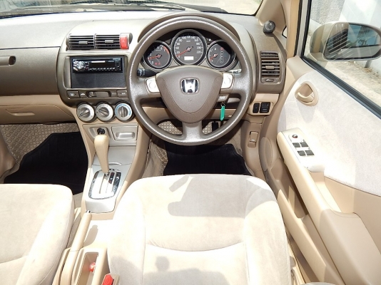 06 CITY ZX วีเทค เกียร์ออโต้ ออกรถ 9,000 บาท 06 CITY ZX วีเทค เกียร์ออโต้ ออกรถ 9,000 บาท