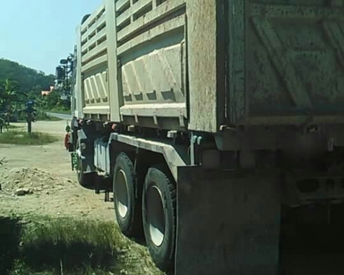 รถอีซูซุ 10 ล้อดั้ม FXZ 300 แรงม้า. ปี 54  ( รถวิ่ง 18x,xxx. )     สนใจติดต่อ  081 - 6079515