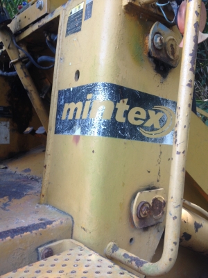 รถตัก KOMATSU  515.   สนใจติดต่อ  081 - 6079515