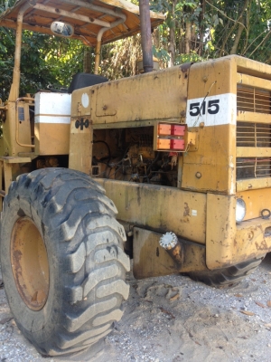 รถตัก KOMATSU  515.   สนใจติดต่อ  081 - 6079515