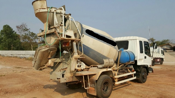 ขาย รถโม่ปูน 3 คิว ISUZU DECA ทะเบียนเต็มพร้อมโอน เครื่อง 6HH1 210 แรงม้า คัสซีสวยตลอดเส้น เบรคทิฟฟี่ กระจกไฟฟ้า แอร์หนาว