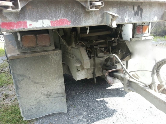 รถนิสสัน 10 ล้อดั้ม UD  320 แรงม้า. ปี 50.  ( ขาย แม่ , ลูก. )   สนใจติดต่อ  081 - 6079515