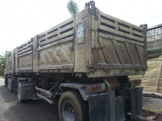 รถนิสสัน 10 ล้อดั้ม UD  320 แรงม้า. ปี 50. ( ขาย แม่ , ลูก. )    สนใจติดต่อ  081 - 6079515