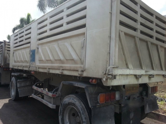 รถนิสสัน 10 ล้อดั้ม UD  320 แรงม้า. ปี 50. ( ขาย แม่ , ลูก. )    สนใจติดต่อ  081 - 6079515