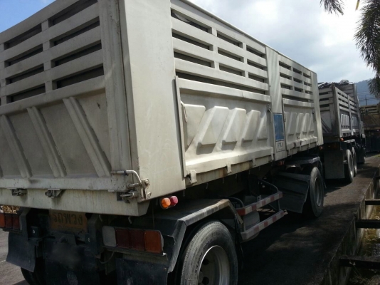 รถนิสสัน 10 ล้อดั้ม UD  320 แรงม้า. ปี 50. ( ขาย แม่ , ลูก. )    สนใจติดต่อ  081 - 6079515